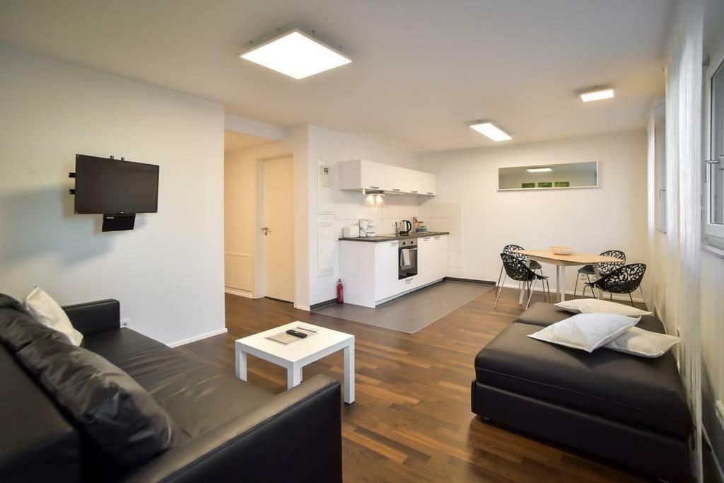 Deluxe Ferienwohnung Apartment Stuttgart Centre/Milaneo Exterior foto