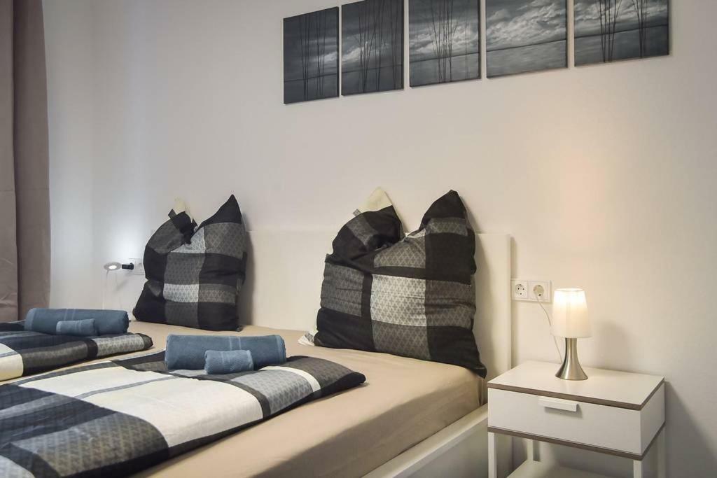 Deluxe Ferienwohnung Apartment Stuttgart Centre/Milaneo Exterior foto