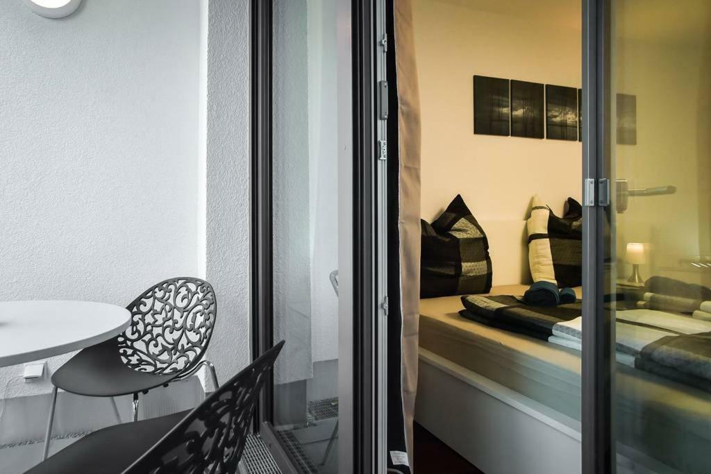 Deluxe Ferienwohnung Apartment Stuttgart Centre/Milaneo Exterior foto