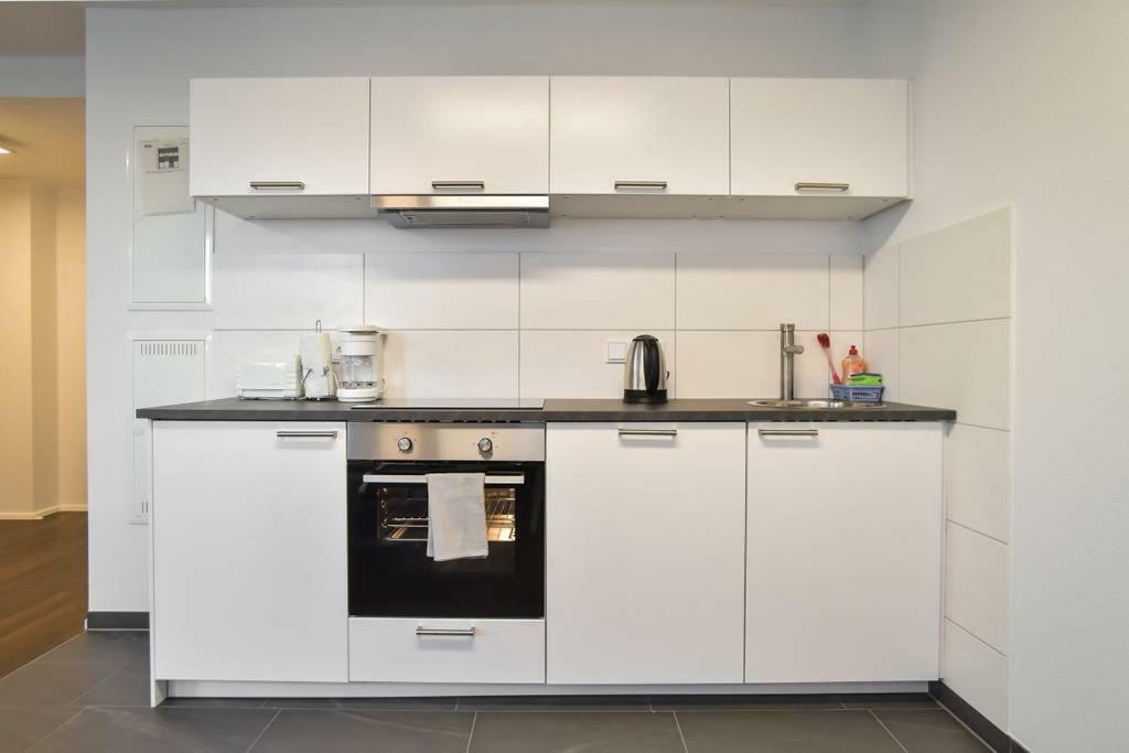 Deluxe Ferienwohnung Apartment Stuttgart Centre/Milaneo Exterior foto