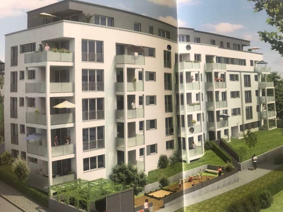 Deluxe Ferienwohnung Apartment Stuttgart Centre/Milaneo Exterior foto