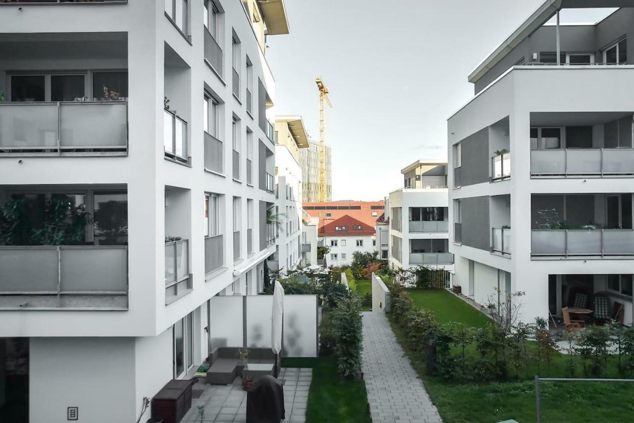 Deluxe Ferienwohnung Apartment Stuttgart Centre/Milaneo Exterior foto